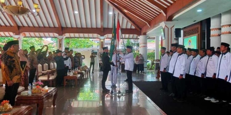 Pelaksana Tugas (Plt) Bupati Pati, Risma Ardhi Chandra saat menghadiri dan memberikan pengarahan dalam pelantikan dan pengukuhan Pengurus DPD LDII Kabupaten Pati periode 2025–2030, di Pendopo Kabupaten Pati, Jawa Tengah pada Sabtu (9/5/2026). Foto: LINES