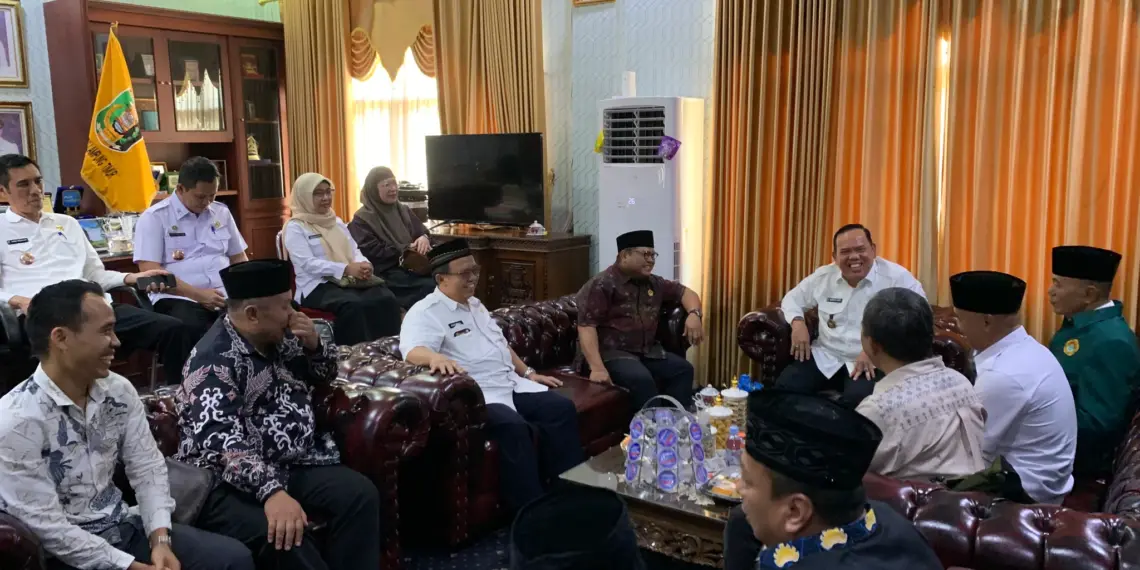 DPP LDII didampingi DPW LDII Lampung membahas potensi pengembangan desa ekowisata tematik berbasis ekonomi berkelanjutan, di Way Bungur, dengan Pemkab Lampung Timur. Foto: LINES