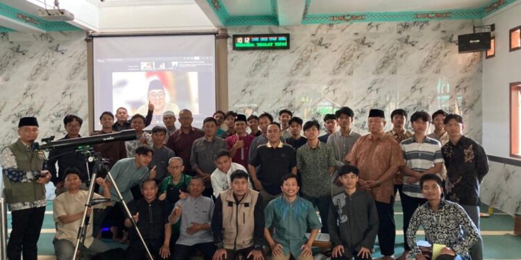 DPD LDII Kabupaten Bandung menggelar pelatihan hisab dan rukyatul hilal. Foto: LINES.