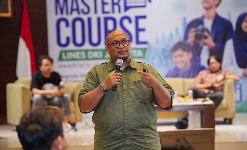 Korbid KIM DPP LDII Rulli Kuswahyudi saat menjadi pembicara di Master Course LINES LDII DKI Jakarta. Foto: LINES.