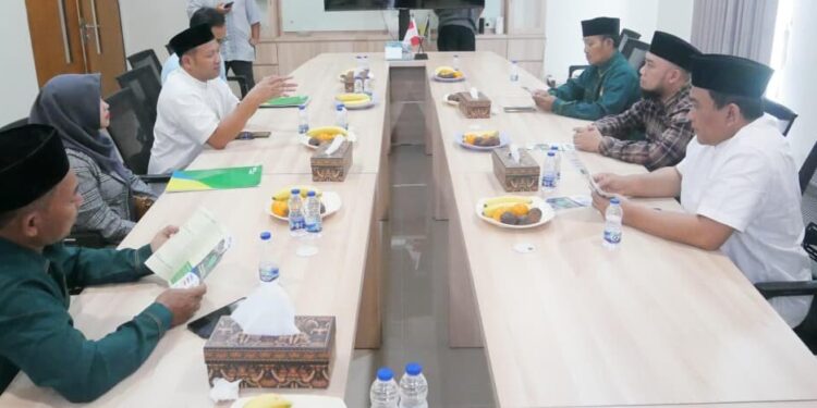 DPW LDII Banten menerima kunjungan Kepala Badan Penyelenggara Jaminan Sosial (BPJS) Kesehatan Banten, Uus Supriyadi. Foto: LINES