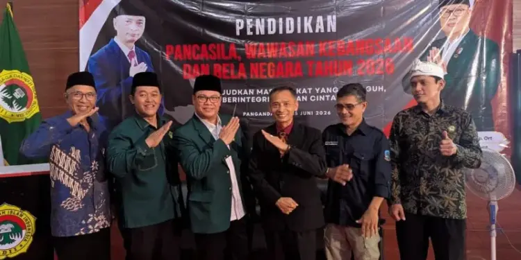 DPD LDII Kabupaten Pangandaran bekerja sama dengan Badan Kesatuan Bangsa dan Politik (Kesbangpol) Kabupaten Pangandaran menggelar Seminar Pendidikan Pancasila, Wawasan Kebangsaan, dan Bela Negara. Foto: LINES