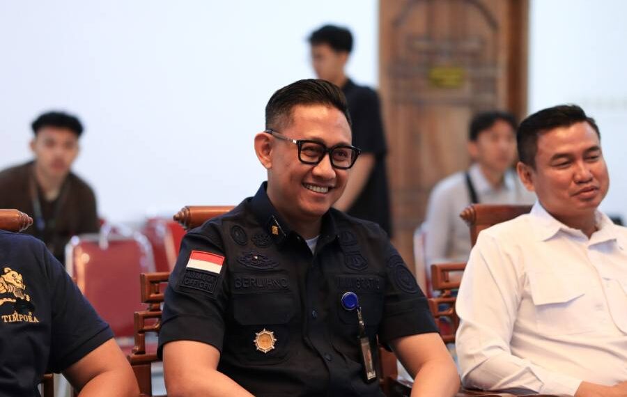 Tim Pengawasan Orang Asing (TIMPORA) Kantor Imigrasi Kelas II Non TPI Kediri berkunjung ke Ponpes Wali Barokah. Foto: LINES.