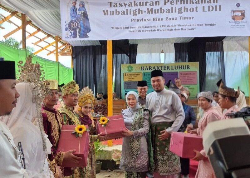 Lembaga Dakwah Islam Indonesia (LDII) Kabupaten Indragiri Hulu (Inhu), Provinsi Riau menggelar syukuran Nikah Massal, di Pesantren Nurul Haq, Kelurahan Tanjung Gading, Kecamatan Pasir Penyu, pada Minggu (31/05/2026). Foto: LINES