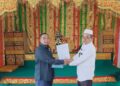 Dukung KUA Kerinci Kanan, LDII Serahkan Bantuan Perlengkapan Pernikahan