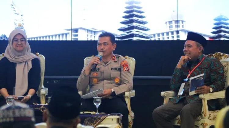 Forum Kerukunan Umat Beragama (FKUB) Kota Bogor menggelar Sosialisasi Kitab Undang-Undang Hukum Pidana (KUHP) 2023 bagi organisasi keagamaan di Gedung Paseban Sri Baduga, Balai Kota Bogor, Selasa (23/6/2026). Foto: LINES