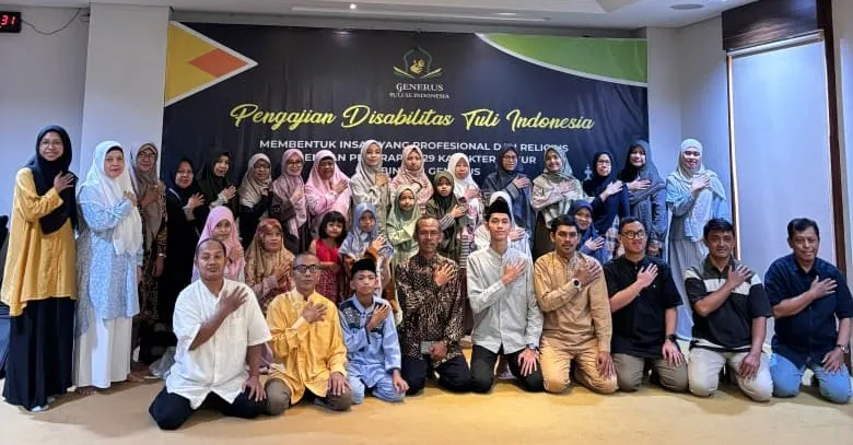 Komunitas Pengajian Teman Tuli LDII berkolaborasi dengan Pondok Pesantren (Ponpes) Minhajurrosyidin menggelar kegiatan pengajian khusus bagi warga LDII penyandang Tuli. Foto: LINES