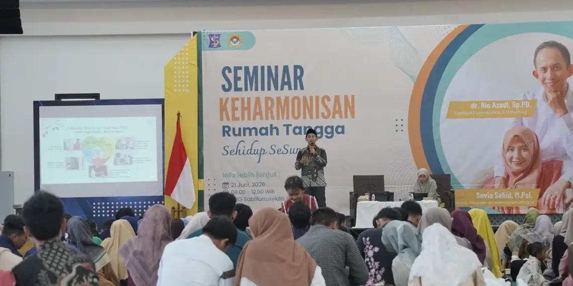 DPD LDII Surabaya menggelar seminar rumah tangga bertajuk “Sehidup Se-Surga: Merajut Cinta, Menjaga Komitmen, Meraih Surga Bersama”. Foto: LINES