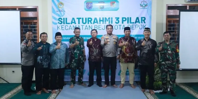PC LDII Beji menggelar silaturahim bersama Forum Tiga Pilar Kecamatan Beji yang terdiri atas unsur kecamatan, TNI, dan Polri. Foto: LINES