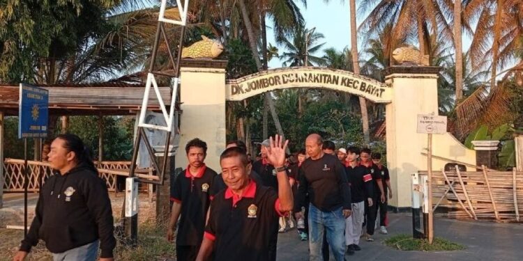 Pemuda LDII se-Eks Kawedanan Delanggu meramaikan jalan sehat. Foto: LINES.