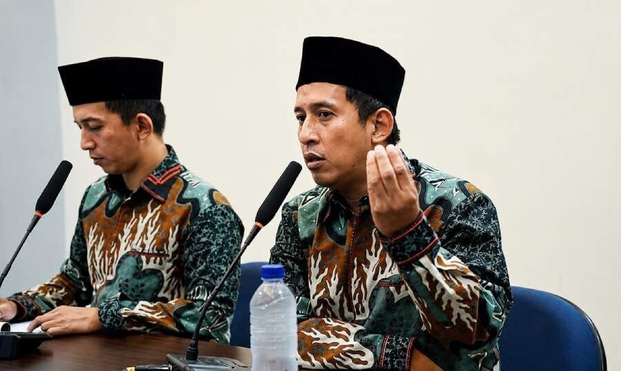 LDII Jatim menggelar diskusi TPPK yang dipandu Rio Azadi dan SpKJ Riko Lazuardi secara daring. Foto: LINES.