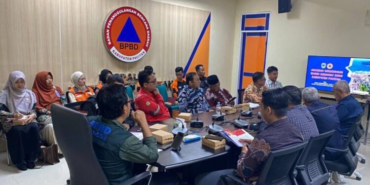 LDII Pacitan menghadiri Rakor BPBD terkait penanganan krisis air bersih. Foto: LINES.