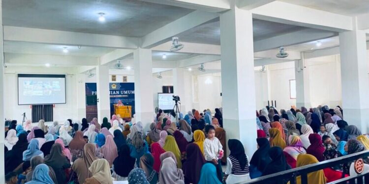DPD LDII Kabupaten Polewali Mandar menggelar pengajian bagi ibu-ibu dan remaja putri secara hybrid. Foto: LINES