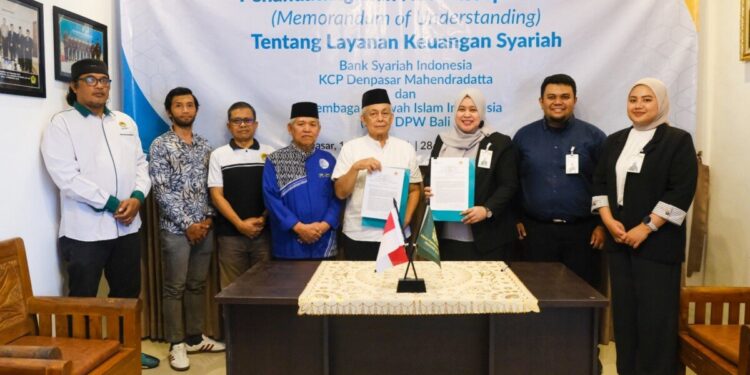 DPW LDII Bali menjalin kerja sama dengan Bank Syariah Indonesia (BSI) KCP Denpasar Mahendradata. Foto: LINES.
