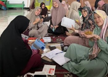 PC LDII Tanah Grogot Ajak Remaja Putri Ubah Limbah Jerigen Jadi Tas Estetik