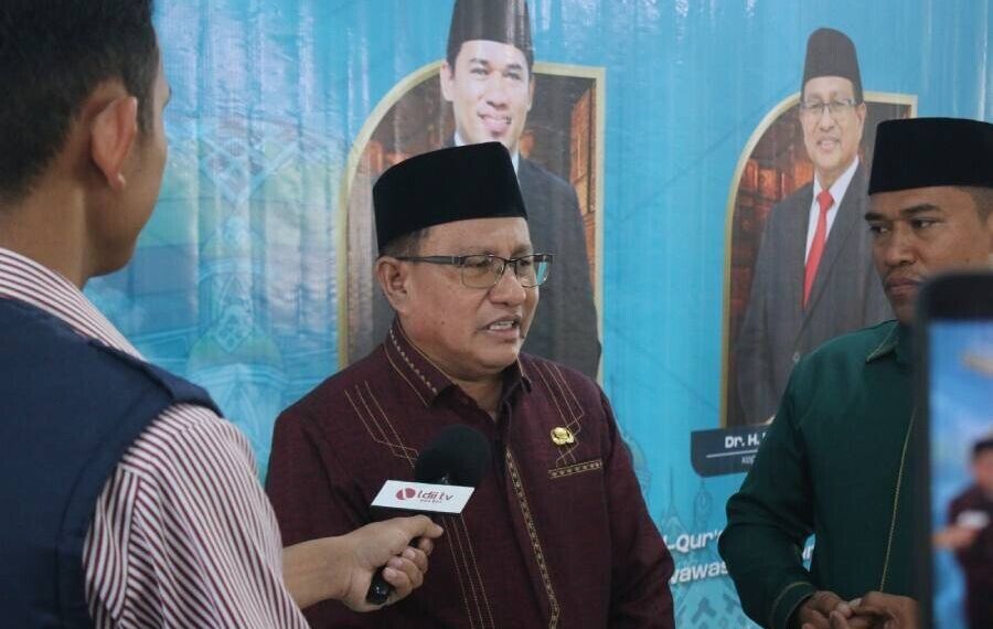 LDII Makassar menggelar pendalaman materi Al Quran bagi mubalig dan mubalighoh. Foto: LINES.