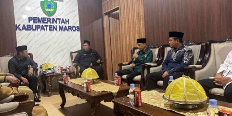 DPD LDII Kabupaten Maros audiensi dengan Bupati Maros A.S. Chaidir Syam untuk memperkuat sinergi antara LDII dan pemerintah daerah. Foto: LINES