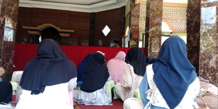 DPD LDII Kabupaten Magelang memanfaatkan masa libur kenaikan kelas untuk memperkuat pembinaan generasi muda melalui pengajian asrama. Foto: LINES