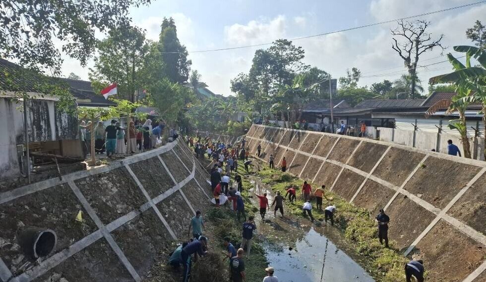 Aksi Kerja Bakti Nasional LDII Gunungkidul. Foto: LINES.