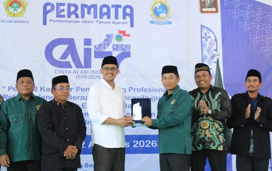 Camat Sarudu menghadiri Permata CAI LDII Sarudu, Pasangkayu, Jambi. Foto: LDII.