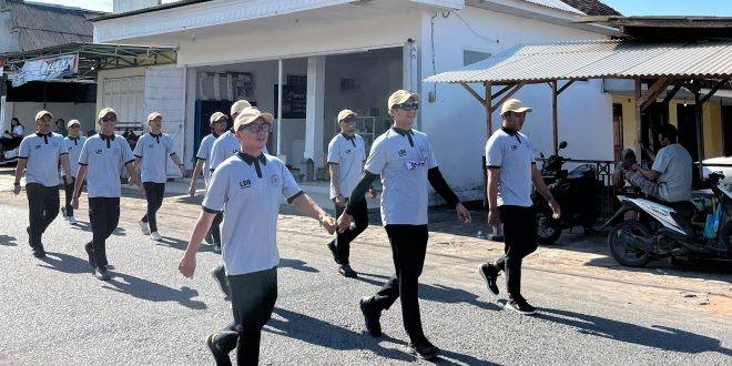 PAC LDII Bagorejo mengikuti gerak jalan meramaikan peringatan HUT RI ke-81. Foto: LINES.