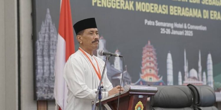 Ketua DPP LDII Prof Singgih Tri Sulistiyono yang juga Guru Besar Sejarah UNDIP Semarang. Foto: LINES.