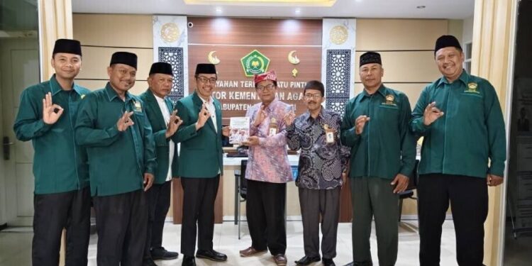 LDII Banyuwangi beraudiensi ke Kemenag. Foto: LINES.