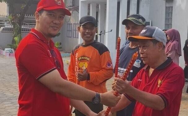DPD LDII Jakarta Utara bersama Forkopimda dan tokoh masyarakat meninjau tempat buangan sampah sementara. Foto: LINES.