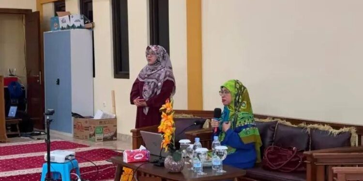 LDII Purwakarta menggelar Seminar Parenting. Foto: LINES.