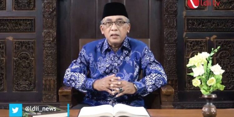 Pengasuh Ponpes Al Ubaidah KH Ubaidillah Alhasany. Foto: LINES.
