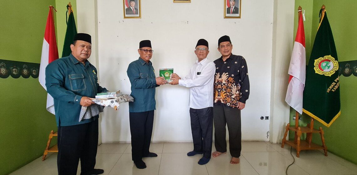 Majelis Ulama Indonesia (MUI) Kabupaten Karawang melakukan kunjungan silaturahim ke DPD LDII Karawang. Foto: LINES.