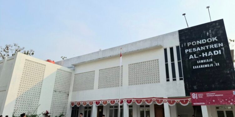 Pondok Pesantren Al-Hadi Gunungkidul menggelar upacara peringatan HUT ke-81 Kemerdekaan Republik Indonesia. Foto: LINES.