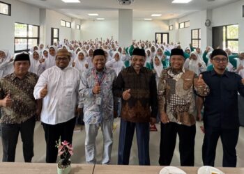 KPU dan Bawaslu Jaktim Gelar Sosialisasi Pendidikan Pemilu di SMA Minhajurrosyidin