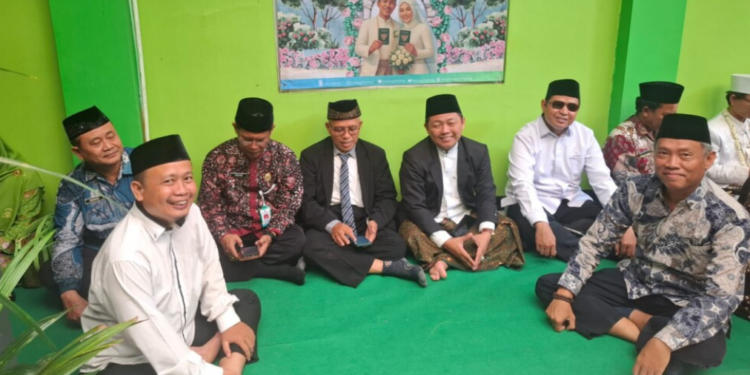 Ketua DPD LDII Kabupaten Pemalang Agus Sarwono menghadiri kegiatan “Bimas Islam Mantu”. Foto: LINES