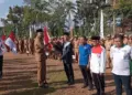 Peringati HUT RI, Ketua LDII Tanah Laut Terima Bendera Merah Putih dari Bupati