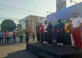 Ponpes Wali Barokah Bersama Walkot Kediri Ikuti Family Walk Fun SYIAR 2026