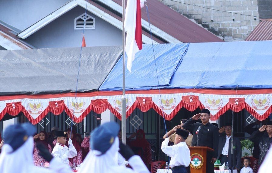 PC LDII Lamasi menggelar Upacara HUT RI. Foto: LINES.