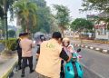 Antisipasi Asap Karhutla, LDII Kobar Bagikan 1.000 Masker pada Warga