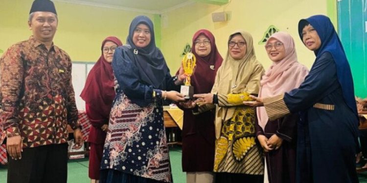 DPD LDII Kabupaten Pemalang meraih juara tiga dalam lomba olahan sorgum, yang dihelat DPW LDII Jawa Tengah. Foto: LINES