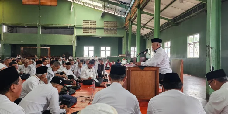 DPD LDII Kota Tangerang menghelat pengajian rutin bersama pengurus PC dan PAC se-Kota Tangerang. Foto: LINES