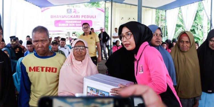 DPD LDII OKU Timur menghadiri penyerahan bantuan fasilitas masjid dari Polres dan Pemkab OKU Timur. Foto: LINES.