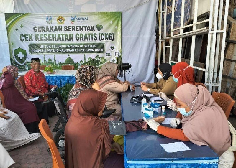 LDII Situbondo menggelar cek kesehatan gratis. Foto: LINES.