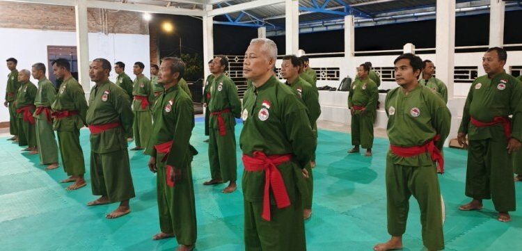 Pelatihan Silat Sabuk Merah Persinas ASAD Wonogiri. Foto: LINES.