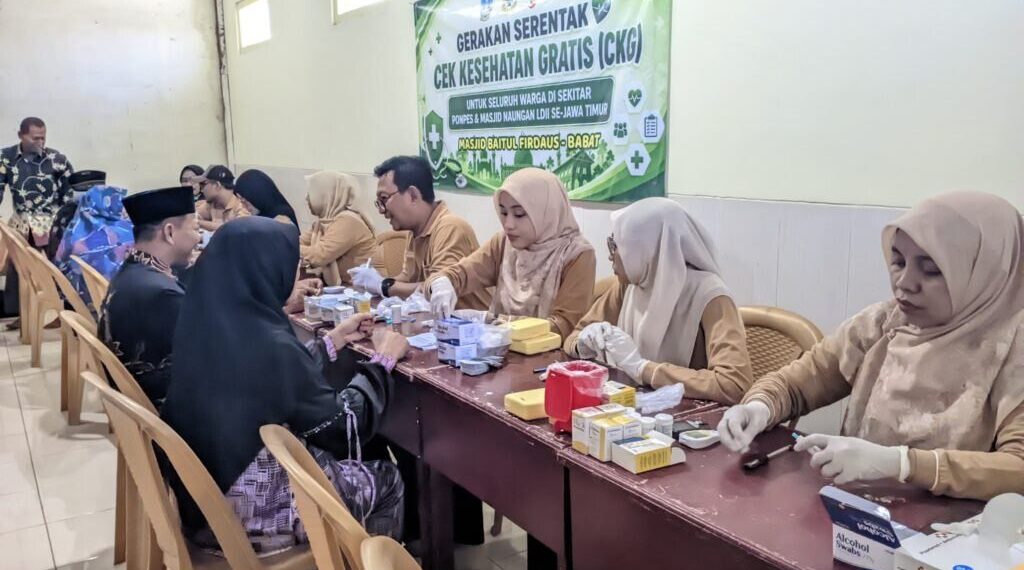 DPD LDII Lamongan bekerja sama dengan Dinas Kesehatan Kabupaten Lamongan menggelar Cek Kesehatan Gratis (CKG) serentak di sembilan titik di Kabupaten Lamongan. Foto: LINES