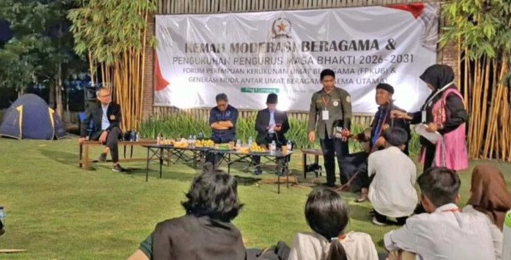 emuda LDII Kabupaten Lumajang mengikuti Kemah Moderasi Beragama yang diselenggarakan Forum Kerukunan Umat Beragama (FKUB) Kabupaten Lumajang di Objek Wisata Pring-7. Foto: LINES