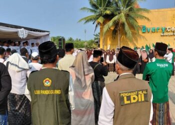 Peringati Hari Santri, LDII Pandeglang Ikuti Jalan Santai Sarungan PWNU Banten