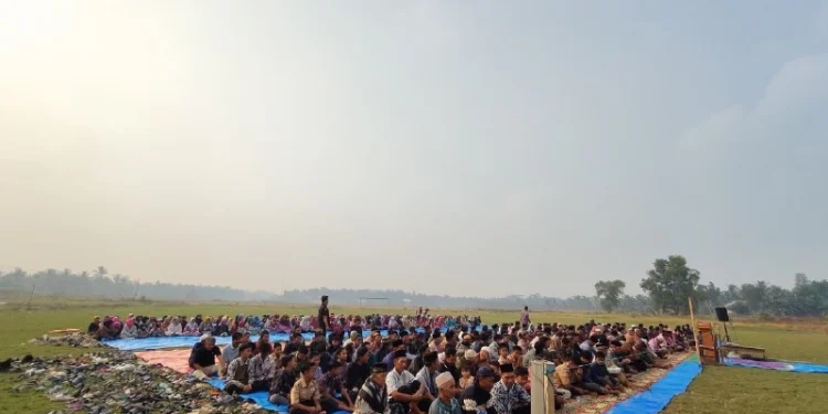 PC LDII Kecamatan Karang Agung Ilir bersama masyarakat melaksanakan salat Istisqa di Lapangan Karang Sari Primer 10, Banyuasin, Sumatera Selatan. FOto: LINES