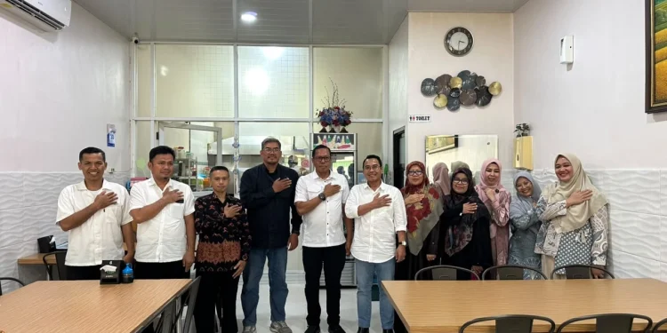 Ketua DPW LDII Sulawesi Selatan, Asdar Mattiro, silaturahim dengan Direktorat Intelijen Keamanan (Ditintelkam) Polda Sulawesi Selatan (Sulsel) pada Rabu (30/9/2026). Foto: LINES